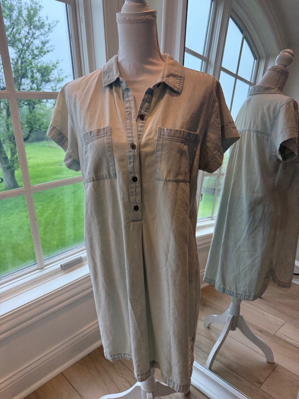 Casual Short-Sleeve Jean Shirt Dress